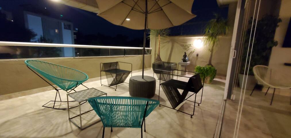 3 Flats. PH, 401, 402 gallery image 5