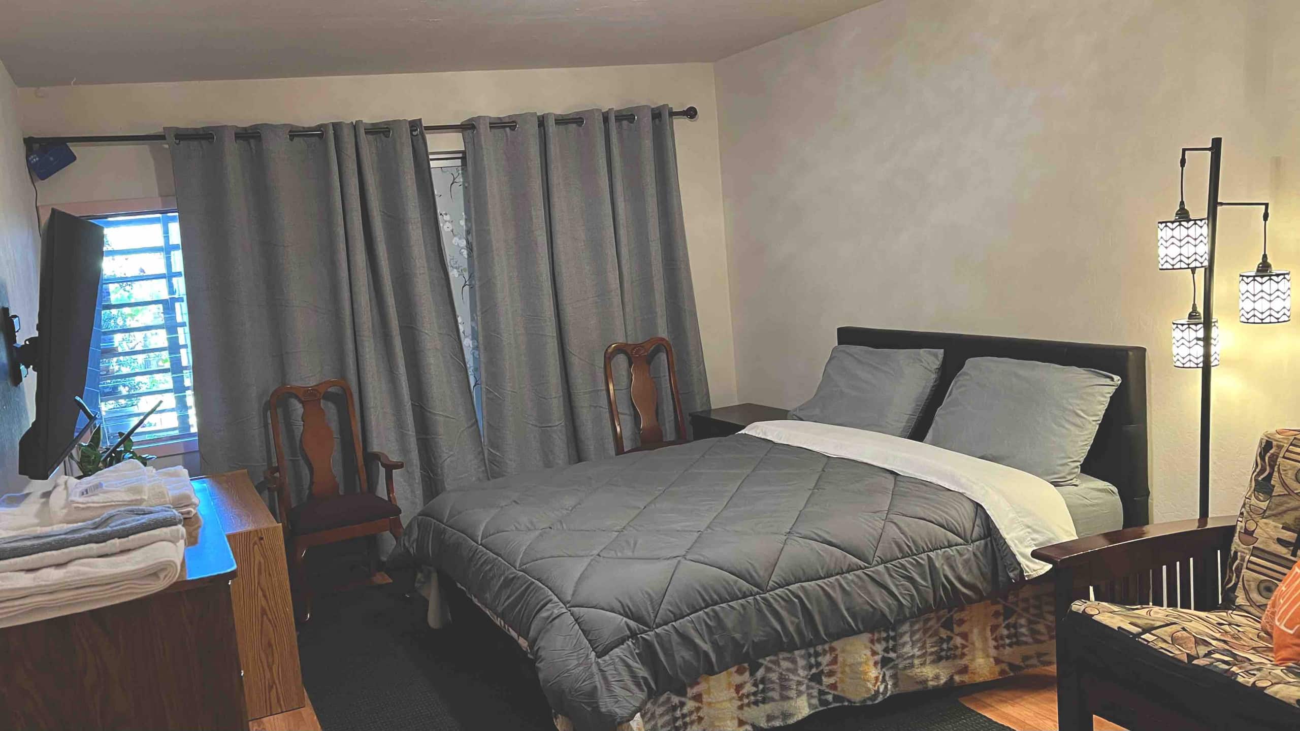 Home in San Francisco · ★4.83 · 2 bedrooms · 3 beds · 1 bath - Image 8