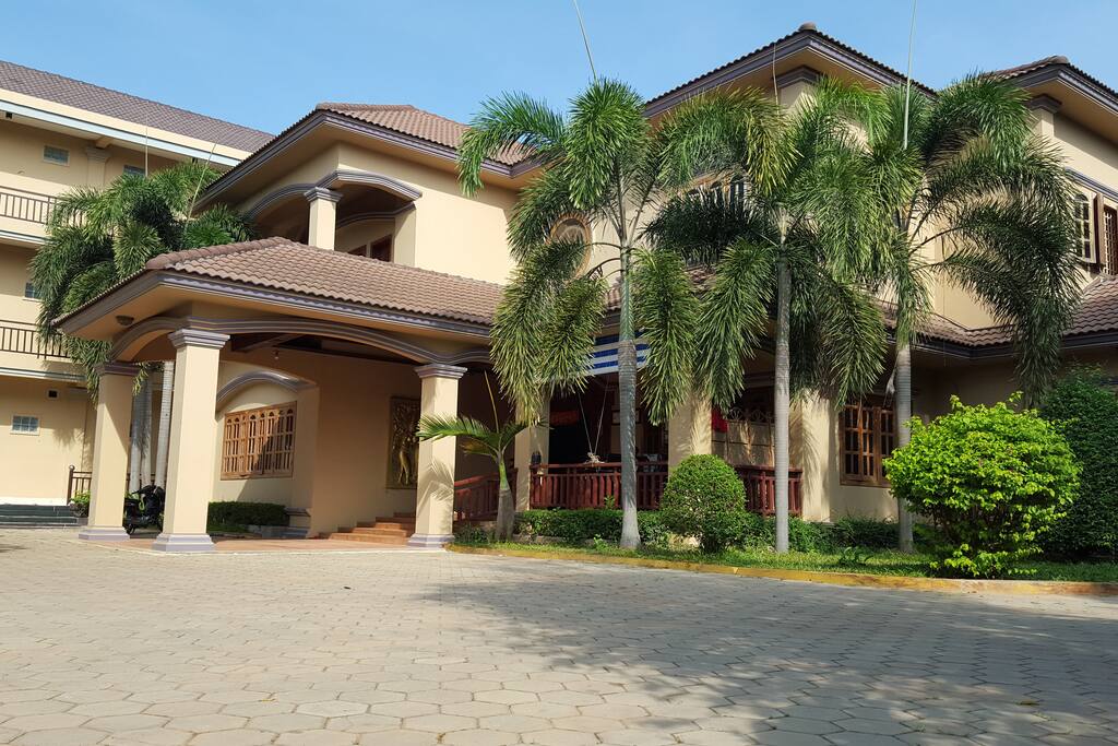 Harmony Angkor Villa is a comfortable property situates in heart of Siem Reap city. The property is equipped with a very classic wooden furniture. The place is surrounding by a very fresh tropical garden and is a habitat to town birds that always sing a beautiful song everyday. Restaurant is available at the property.