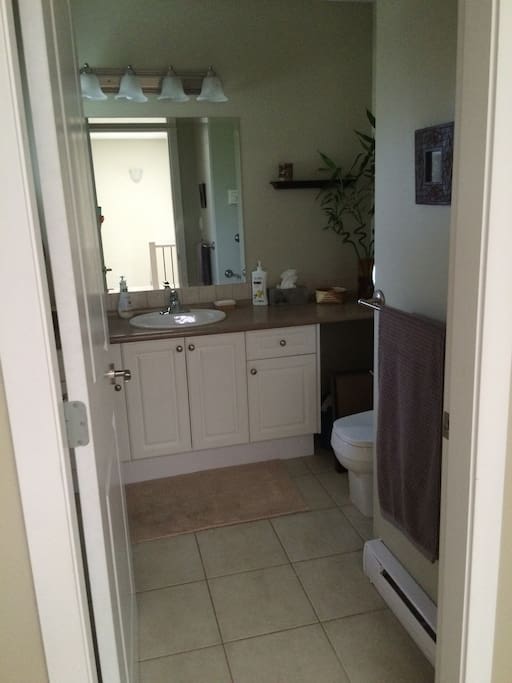 Private 4 piece bath