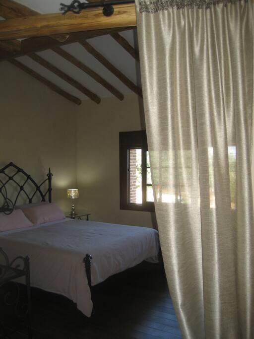 Chambre privée vue sur piscine