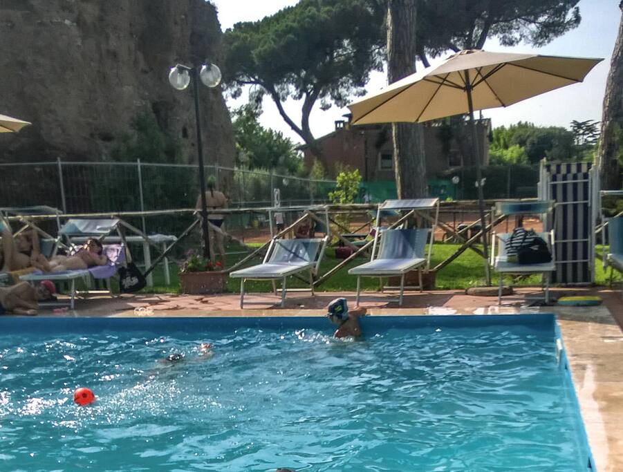 Country Club Pool, 8 minutes walk