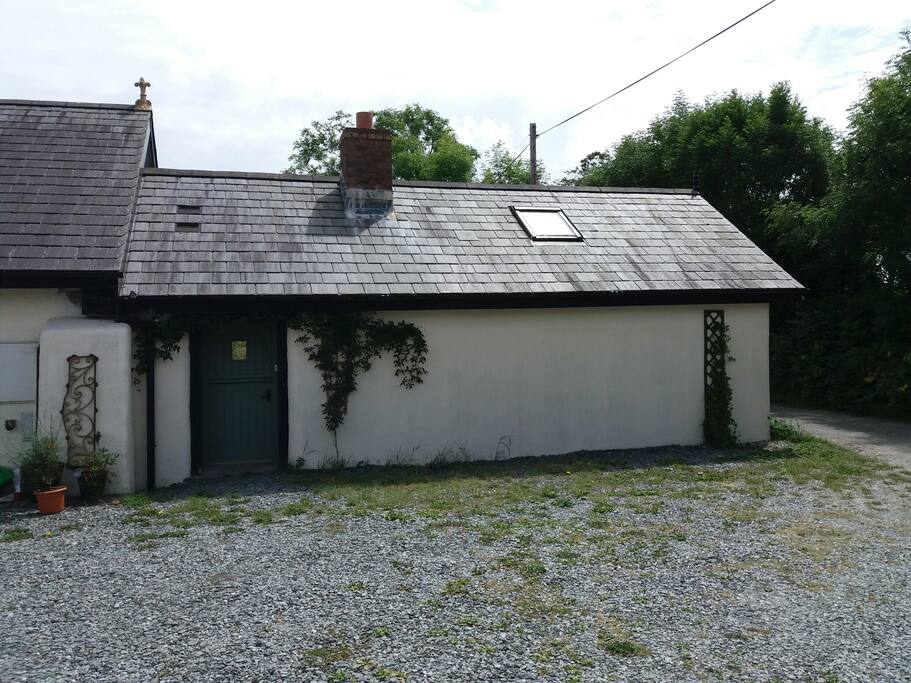 private entrance with plenty of parking space.