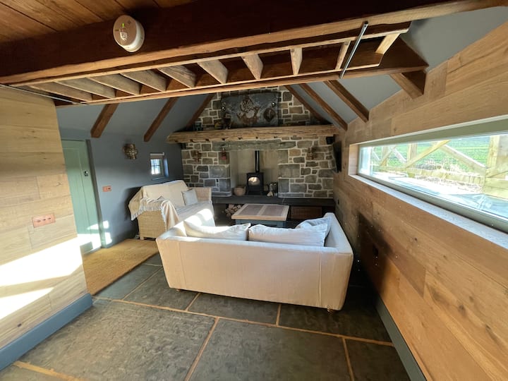 Top 10 Airbnb Vacation Rentals In Currie, UK Updated 2024 Trip101