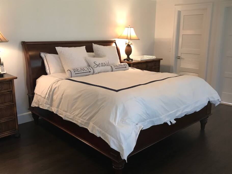 Master Bedroom on 1st floor