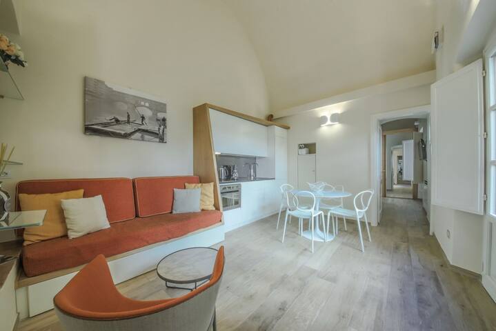 Dragomanni 2 Bedroom Apartment with Garden gallery image 4