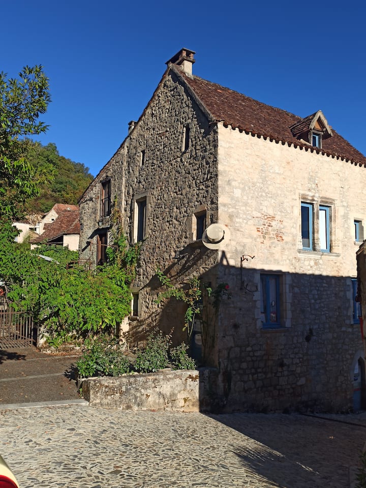 SaintCirqLapopie locations de vacances et logements Occitanie