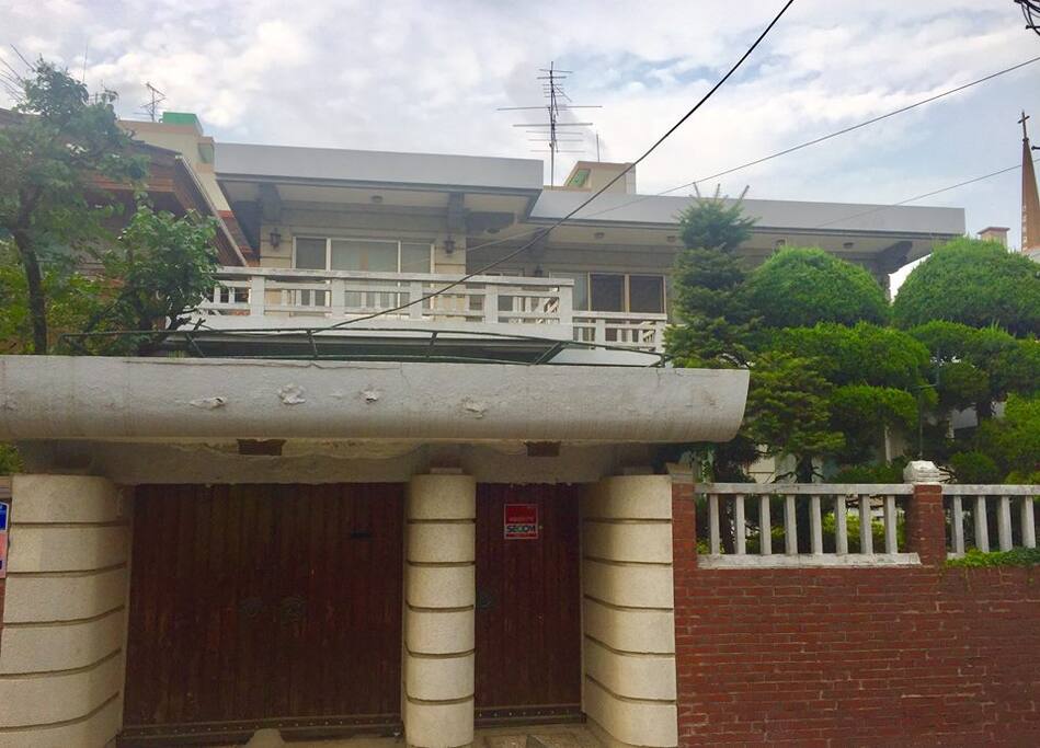 2 Floors House