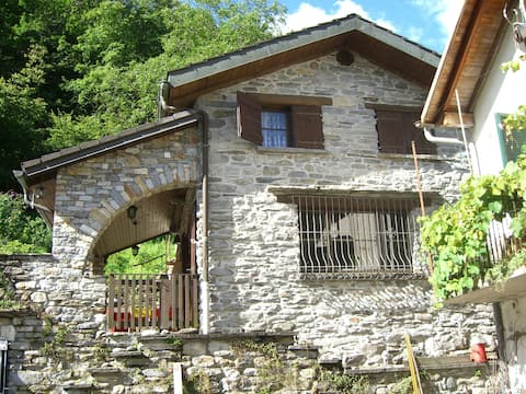 Casa Gianni Gianna - typical Ticino Rustic