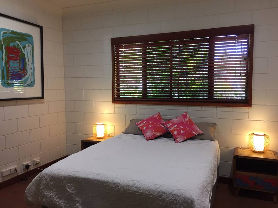 Master bedroom, with ceiling fan