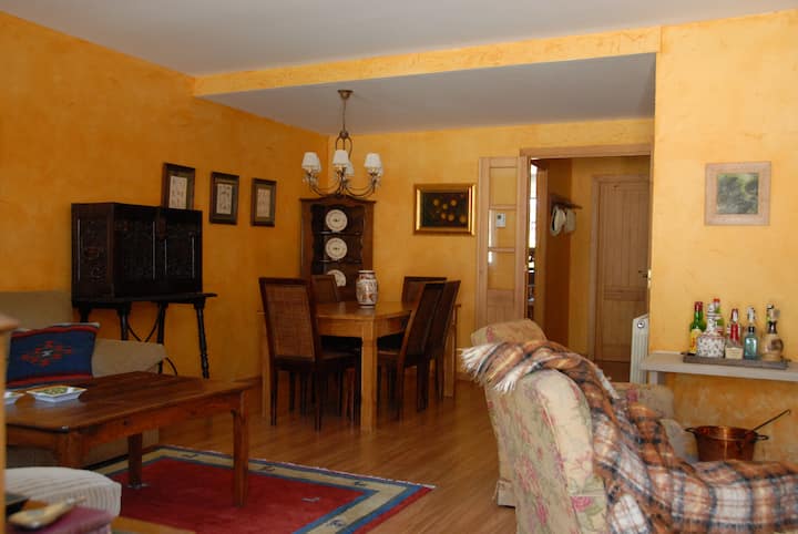 Casa De Montana En La Zona De Linsoles Benasque Casas En Alquiler En Benasque Aragon Espana