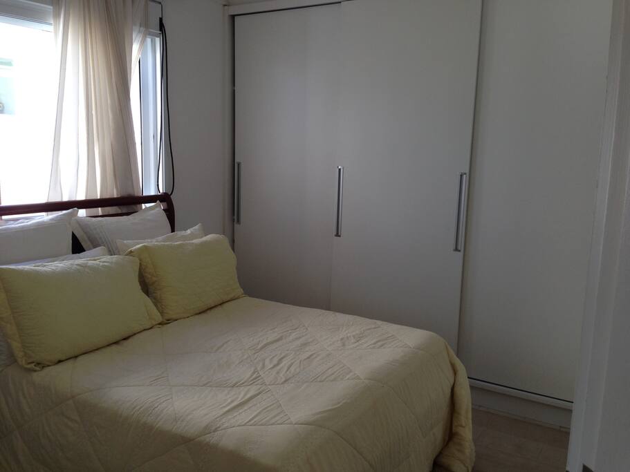 Quarto de casal com suíte