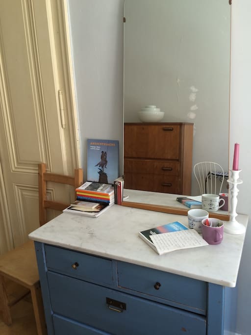 Kommode im Zimmer