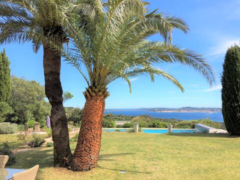 Panoramic sea view on the Gulf of Saint-Tropez
