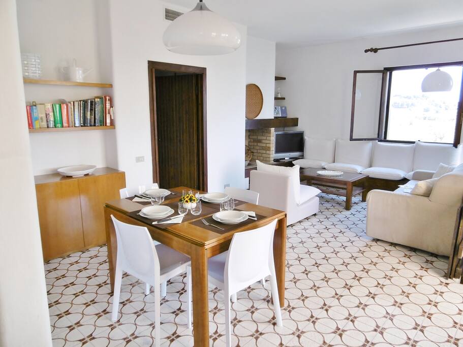 sala da pranzo primo piano