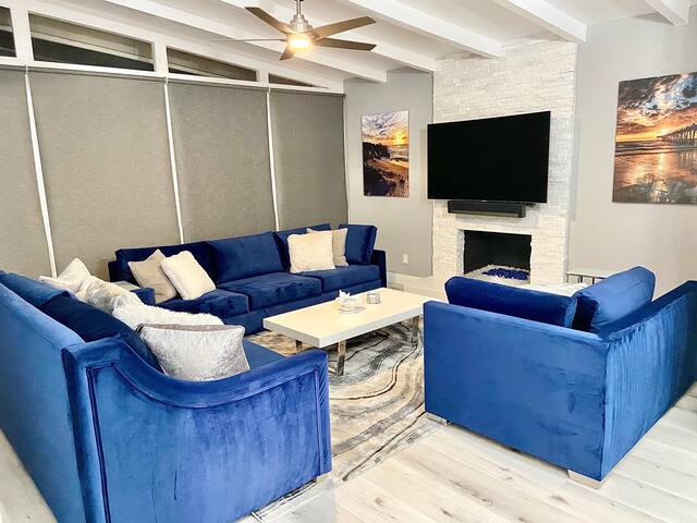 Extremely Luxurious Beach Getaway – 2blks to beach gallery image 3