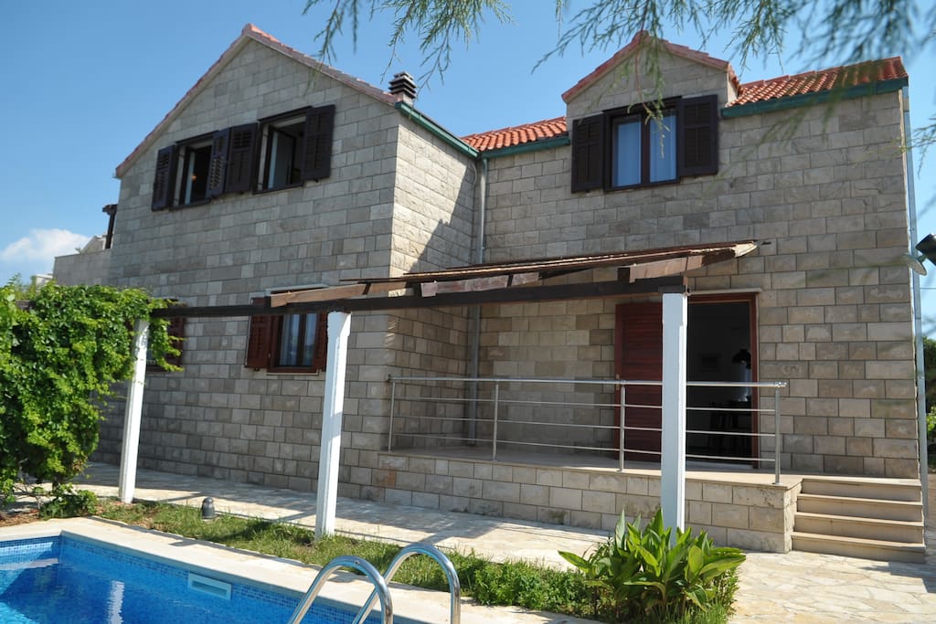 Villa, front view