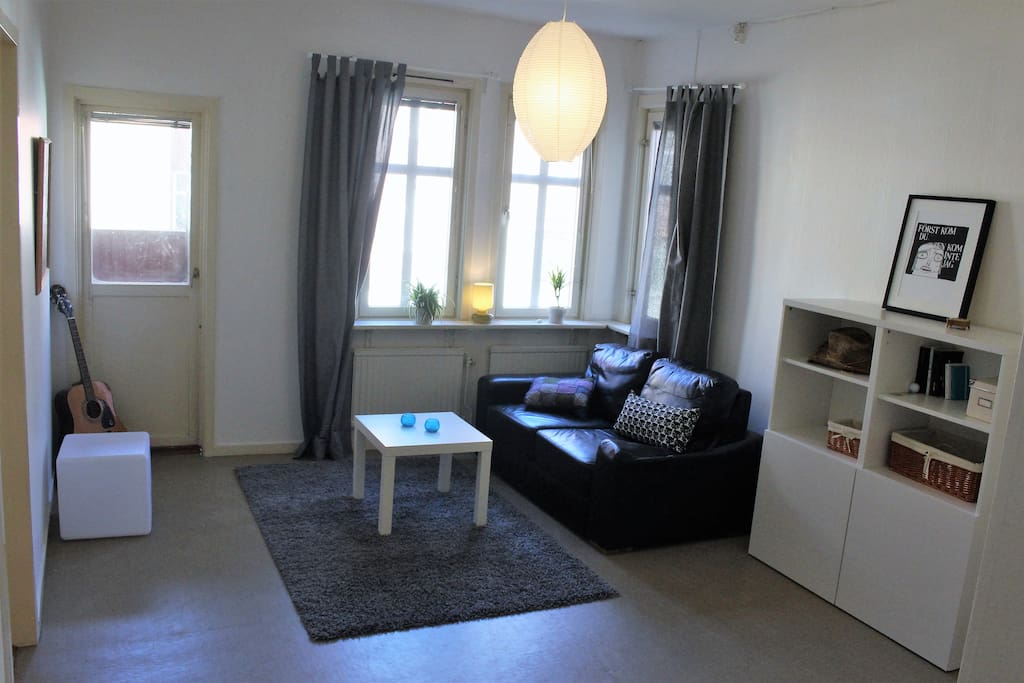 Bright and spacious room