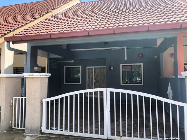 Bandar Putra Kuantan Sep 2021 House In Kuantan Malaysia 3 Bedroom 2 Bathroom