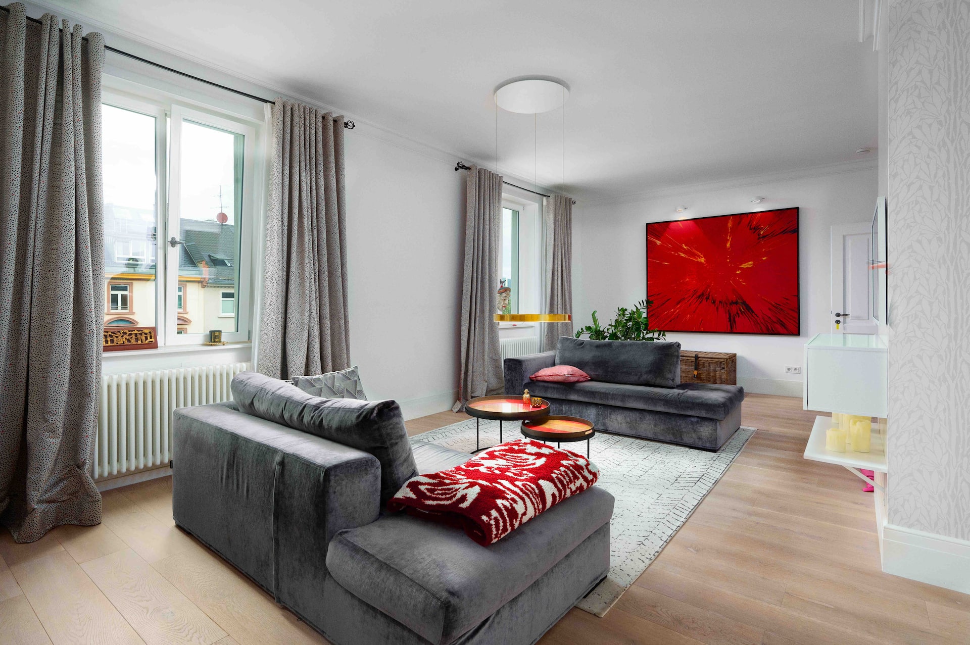 150 sqm Luxury Design + Top Location in Frankfurt | AC + Balcony