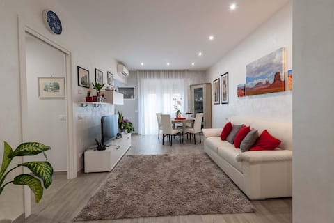 Successful Airbnb property: M & M House in Roma