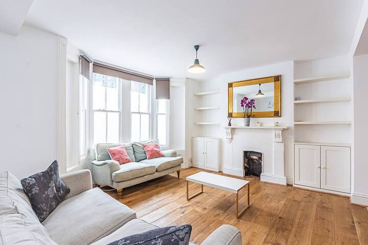 Lovely 2 Bed Apartment Near Paradise Park gallery image 2