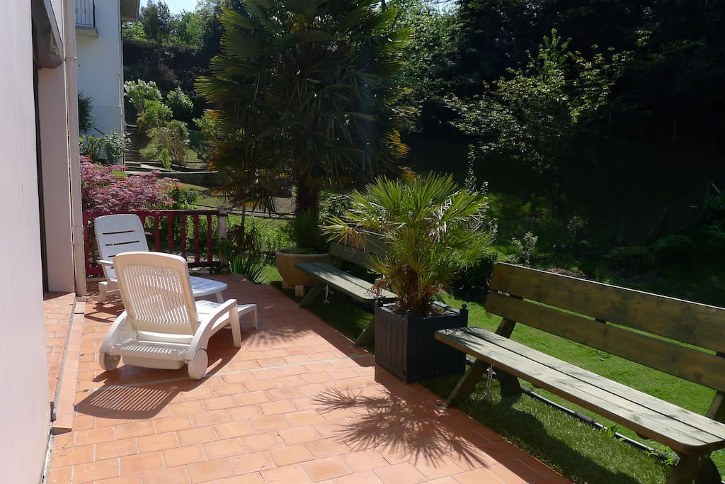 Terrasse avec store