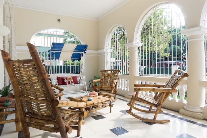 Habitación en la parte histórica del Vedado