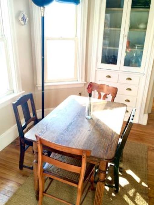 "Dining Room"