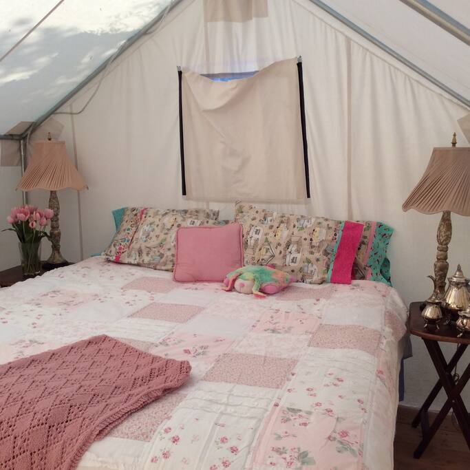 King sized bed
