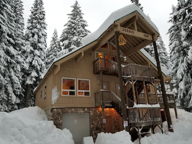 Airbnb Snoqualmie Pass Vacation Rentals Places To Stay