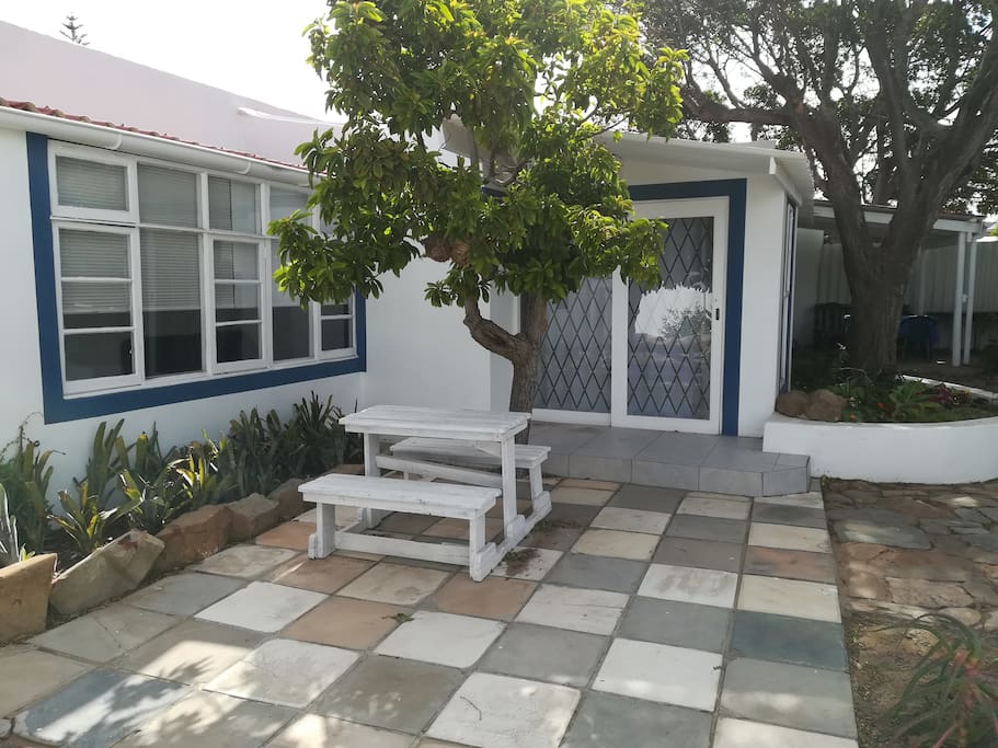 Annex Main Entrance