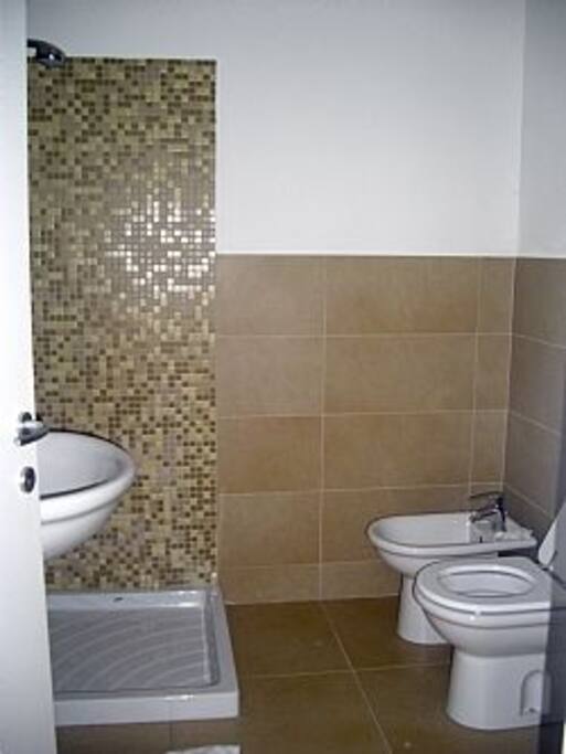 Bathroom with washing machine