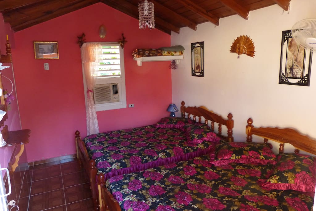 Nuestras habitaciones poseen un excelente confort y limpieza.