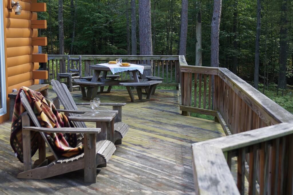 "Front Deck" wraps around to hot tub area.