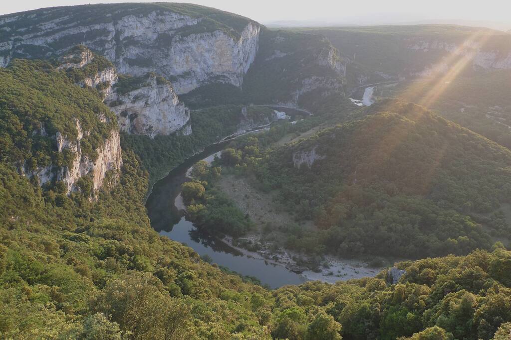 Le belvédère du Serre de Tourre à 5 min du gîte