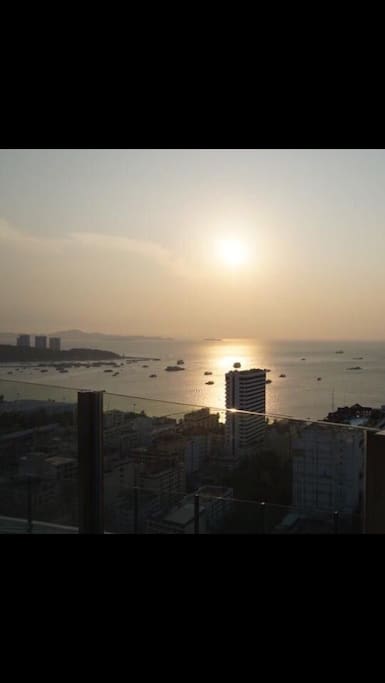 Seaview on rooftop