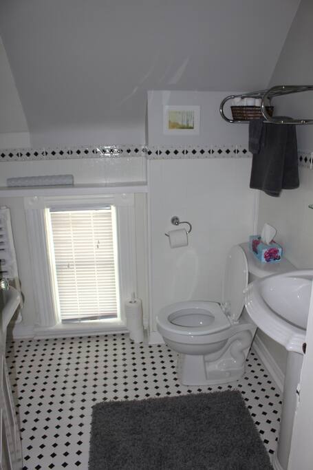Upstairs Bathroom