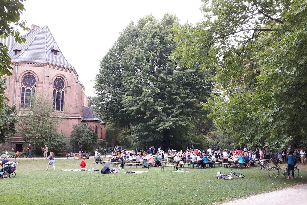 Johannapark mit Lutherkirche
50m
