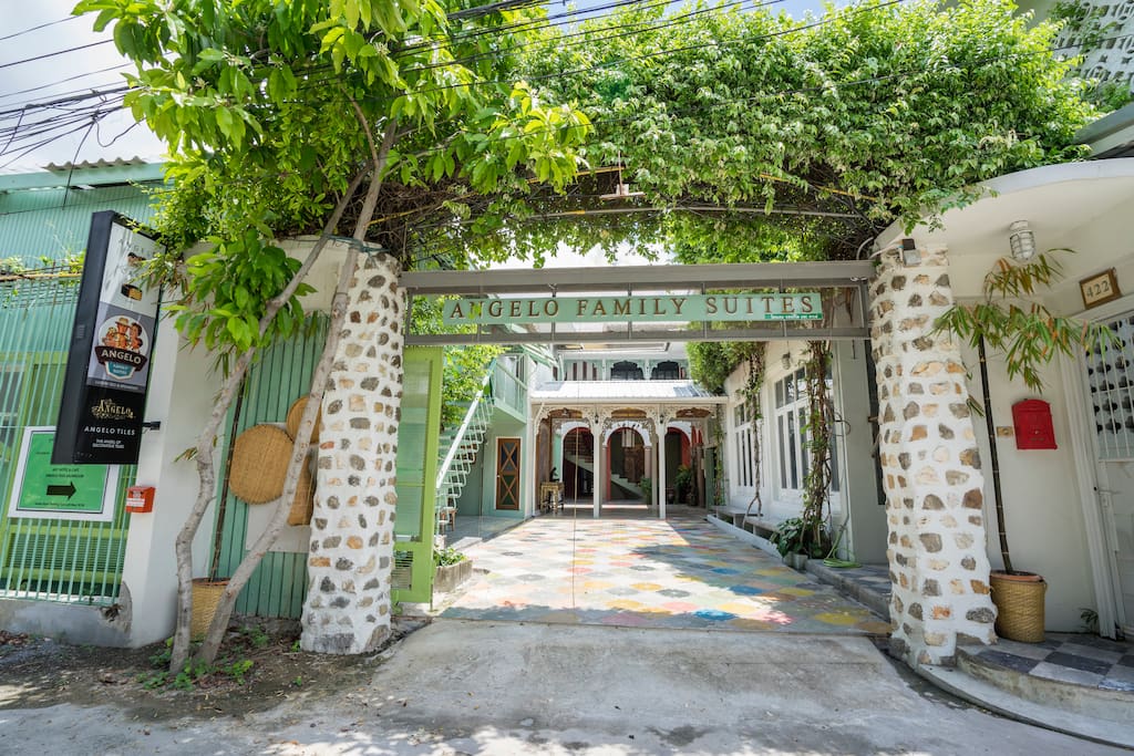 19th Century Mansion turns Boutique Hotel