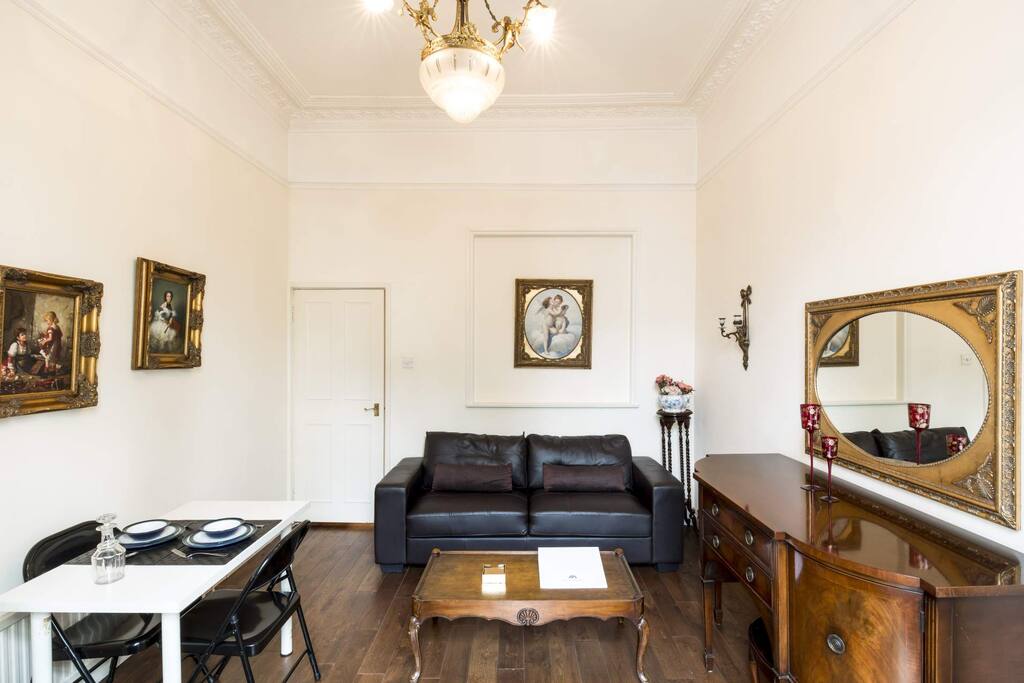 Spacious lounge with authentic features