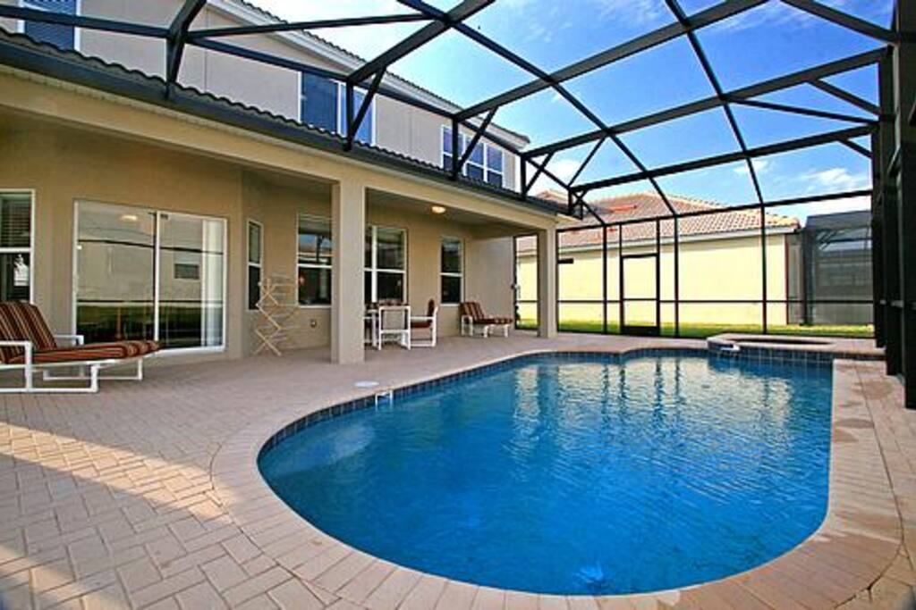 poolview1_500