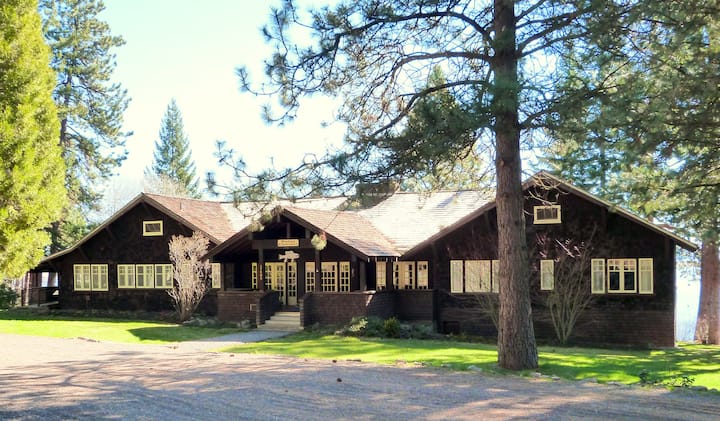 Point Comfort Lodge
