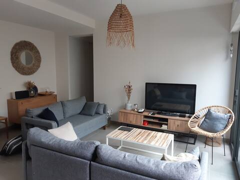 100 meters from the Grand Plage! South terrace 25m2