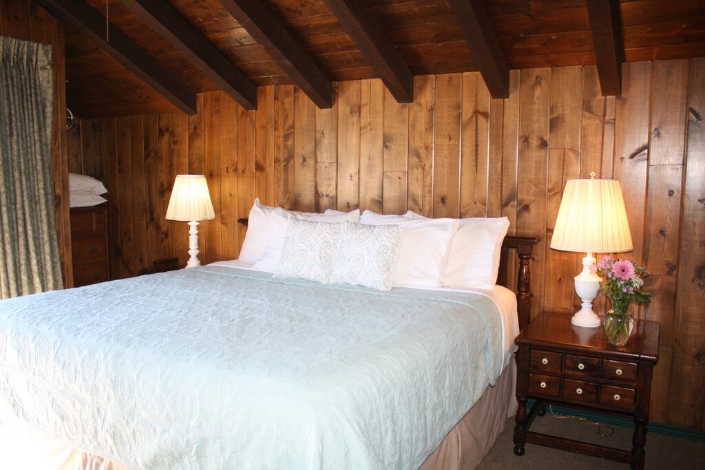 Rustic beutiful wood work!
