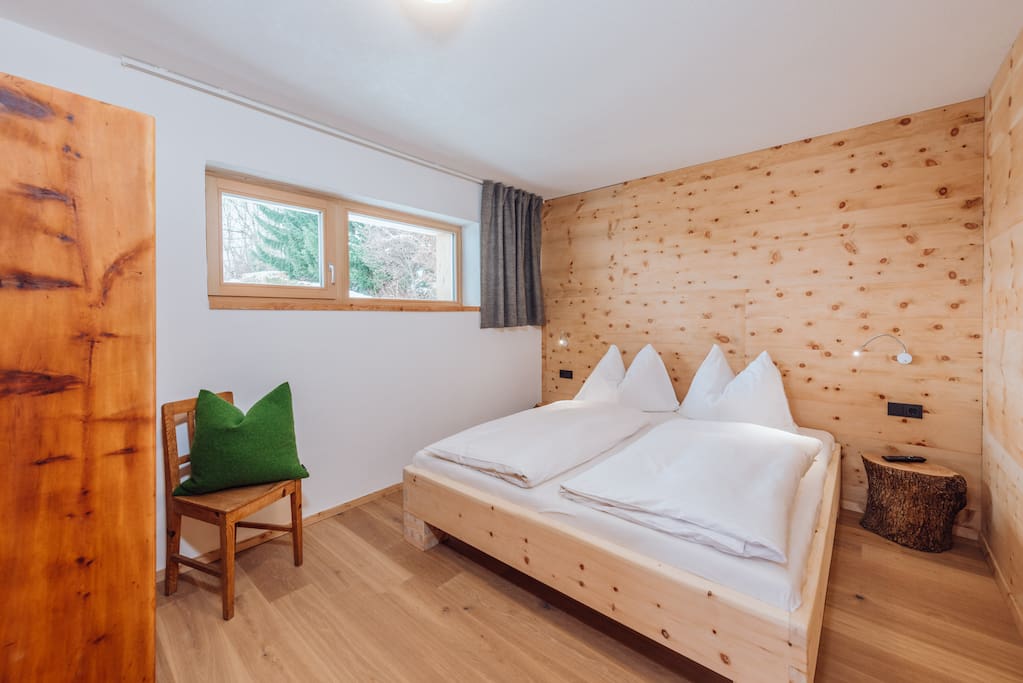 Zirbenschlafzimmer