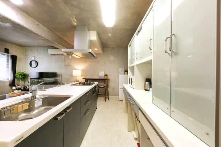 Private4BR ｜2min to Otsuka｜Free Parking｜12 Guests gallery image 4