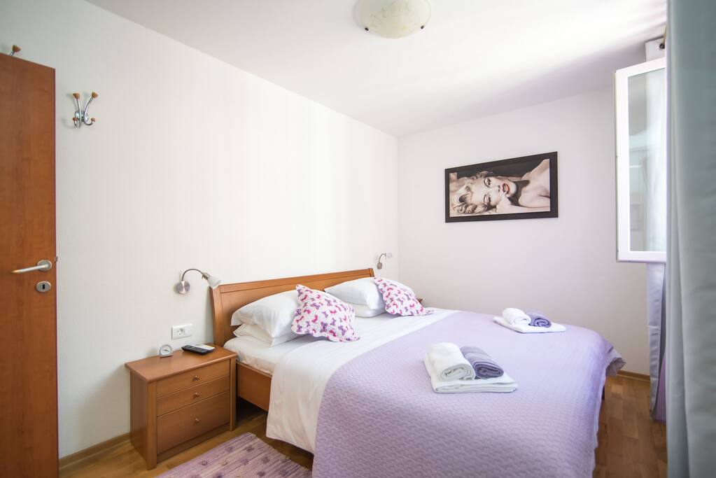 Comfy bedroom