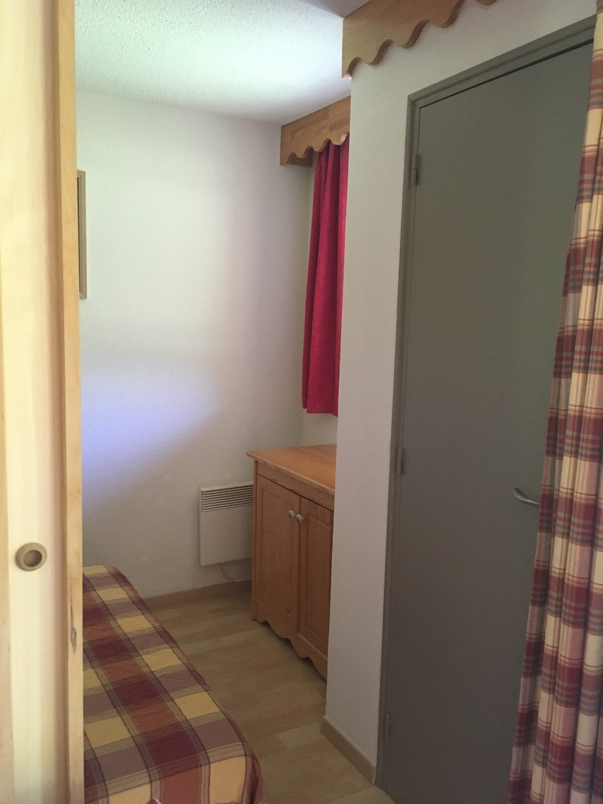 כניסה לחדר השינה הראשי