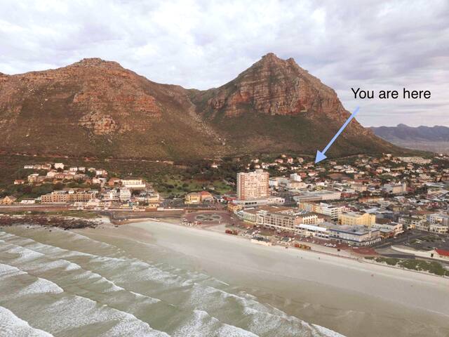 Mountain-side Cottage with Breathtaking Sea View